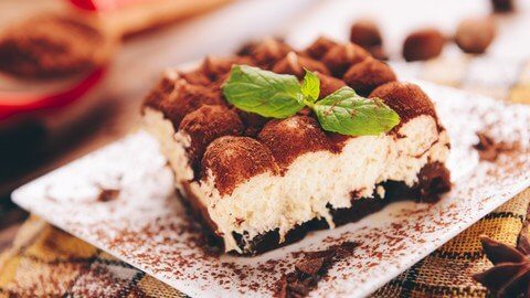 How to make Tiramisu - Italian delicious sweet pastry
